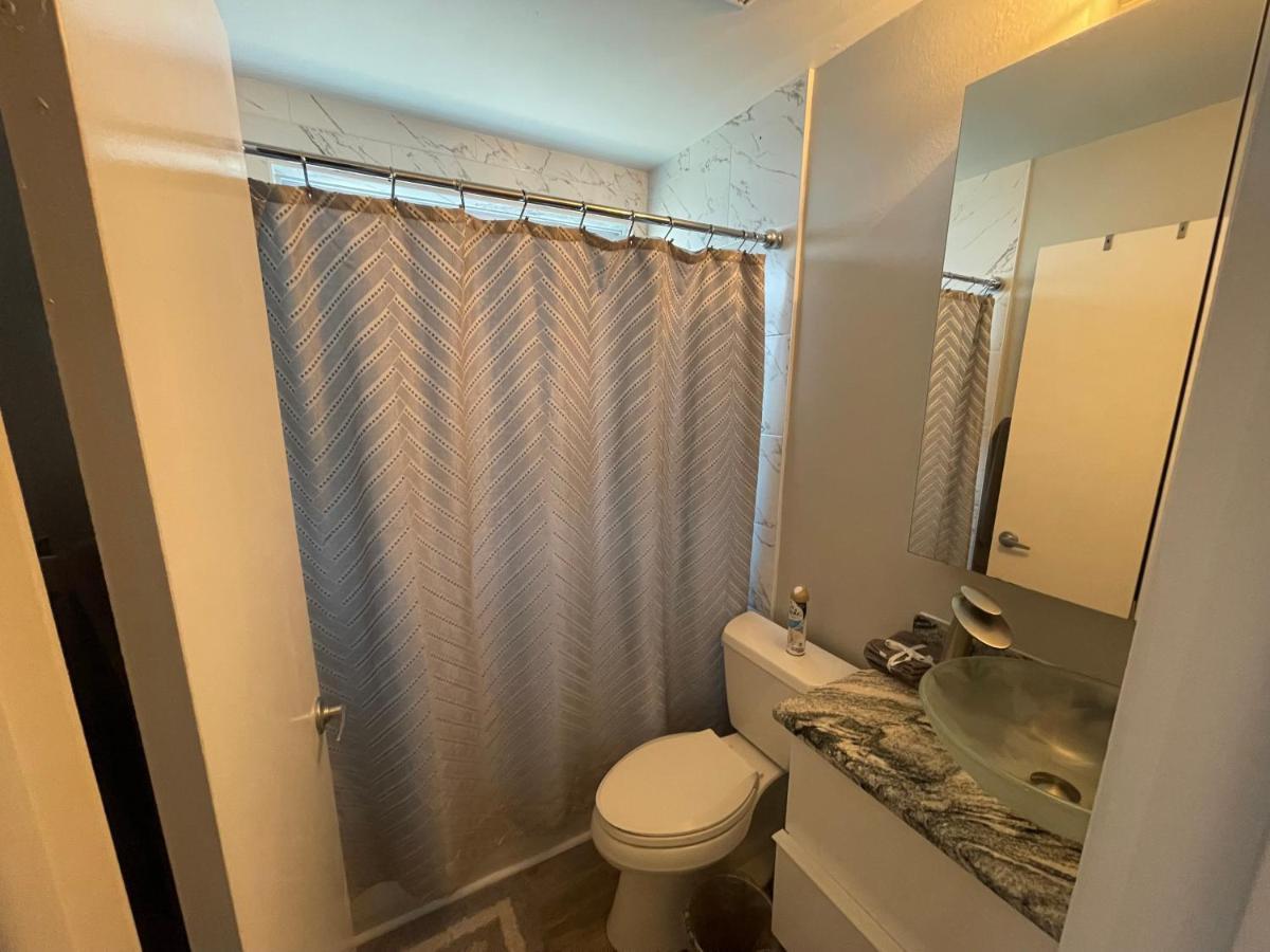 Cozy 3 Bedroom Home Close To Everything In Tampa! Exterior foto